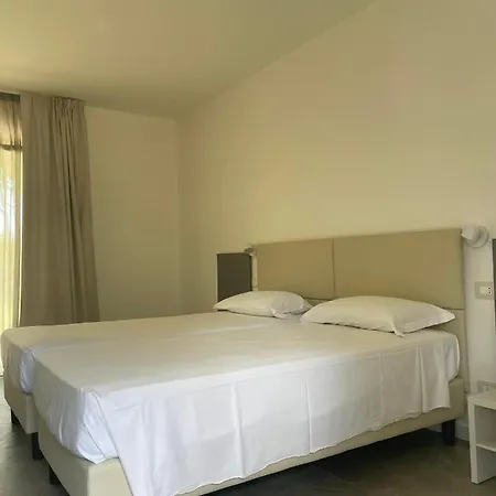 Tennis Rocchette * קסטליונה דלה פסקאיה