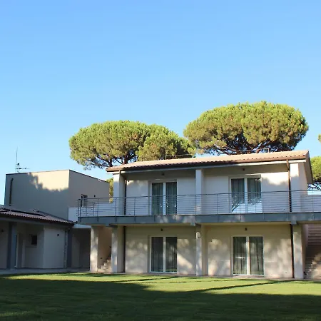 Tennis Rocchette מלון *